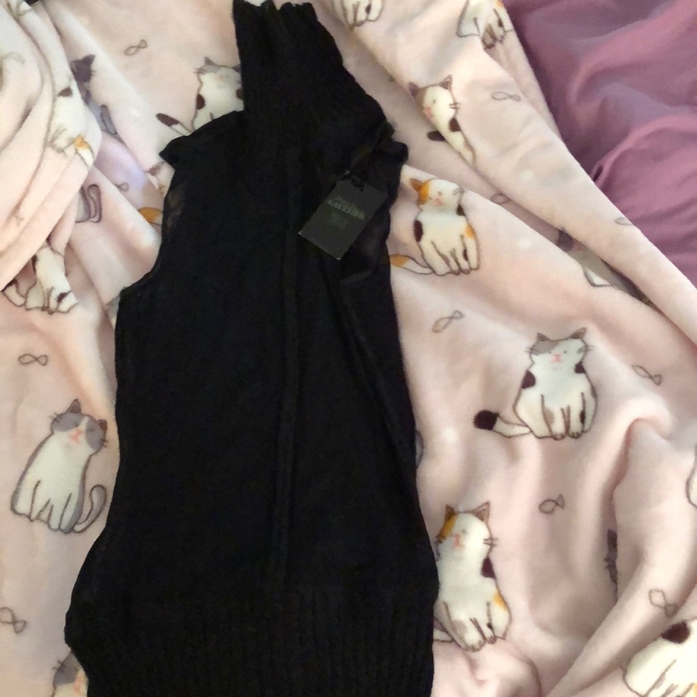 COPY - Black Top